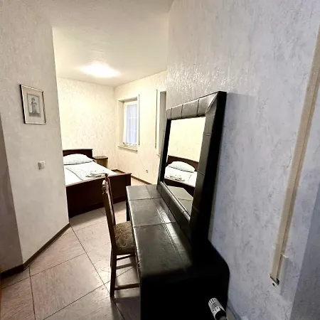 Koeln Szálloda Lindlar