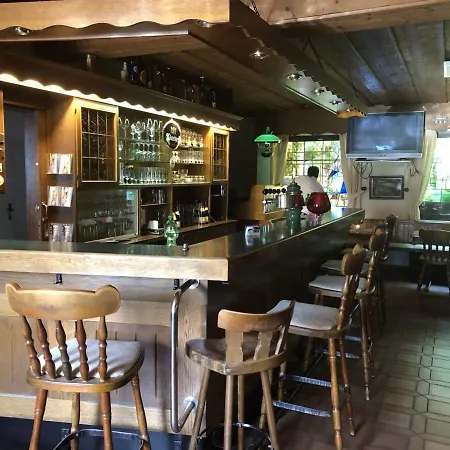 Koeln 3* לינדלאר