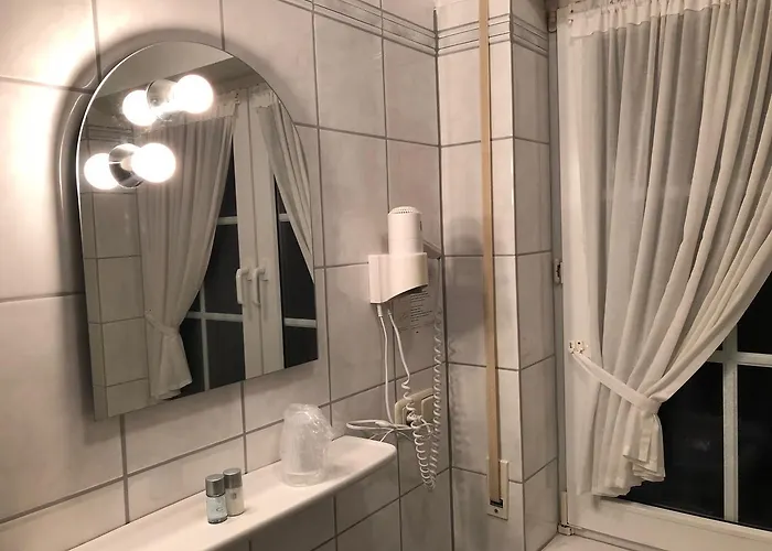 酒店 Koeln 林德拉